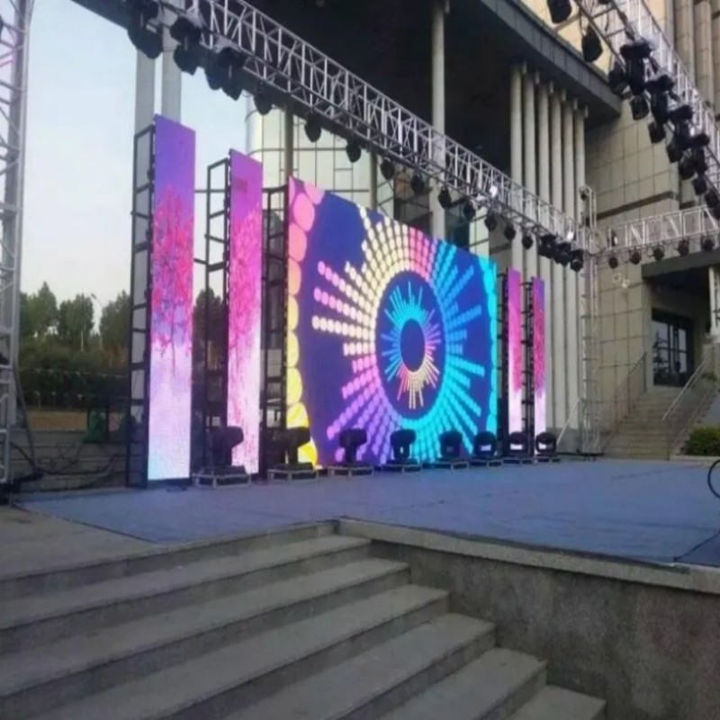 outdoor LED screen supplier.jpg